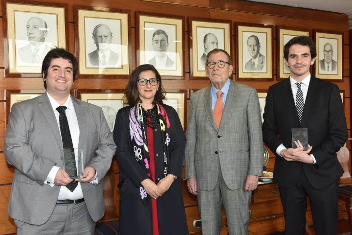 El CAM Santiago premia a las mejores tesis en métodos adecuados de resolución pacífica de conflictos