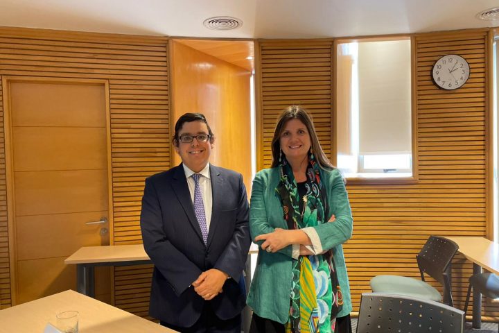 Macarena Letelier participa en el Seminario «Derecho Comparado UC – Comisión Interamericana de Arbitraje Comercial (CIAC): Historia y Funcionamiento».