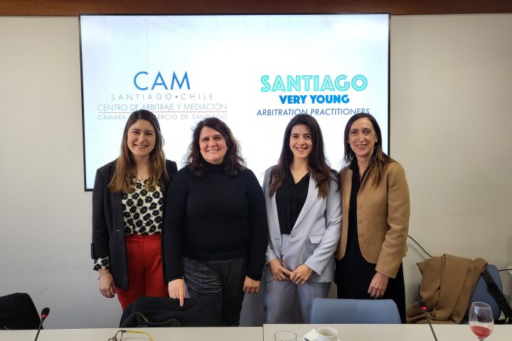 SVYAP y CAM Santiago realizan conversatorio sobre «Avances y desafíos del rol de la mujer en el ejercicio de la profesión»