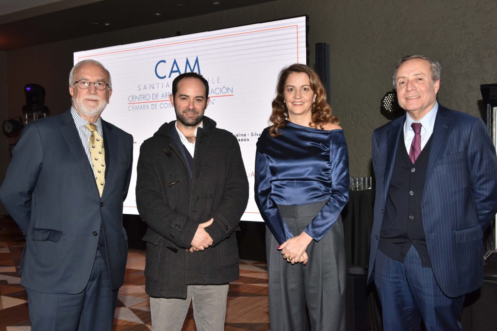 CAM Santiago realiza Primer Encuentro Nacional de Arbitraje homenajeando a Patricio Aylwin por su obra "El Juicio Arbitral"
