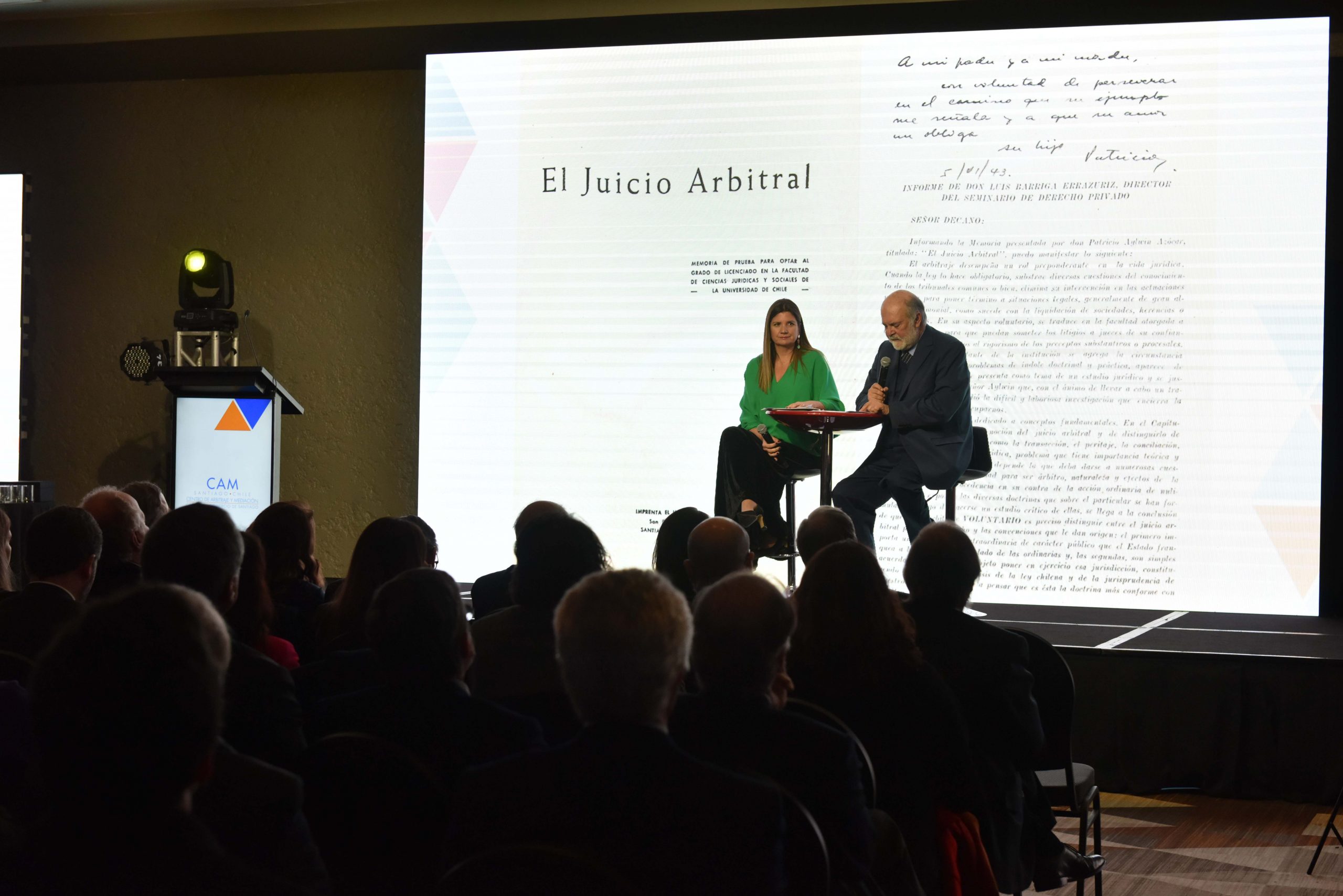 CAM Santiago realiza Primer Encuentro Nacional de Arbitraje homenajeando a Patricio Aylwin por su obra 