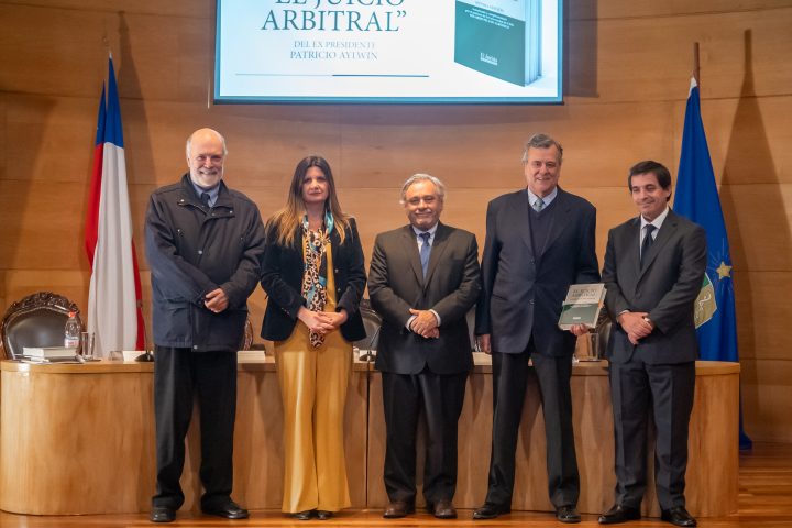 Séptima edición del libro «El Juicio Arbitral» de Patricio Aylwin reúne a la comunidad jurídica a 80 años de su publicación original