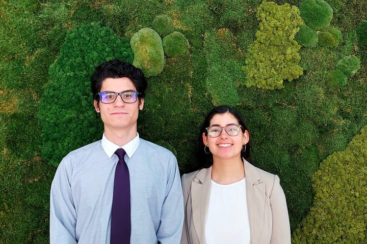 Estudiantes de la Universidad de Chile y de la Pontificia Universidad Católica de Chile realizan pasantías en el CAM Santiago