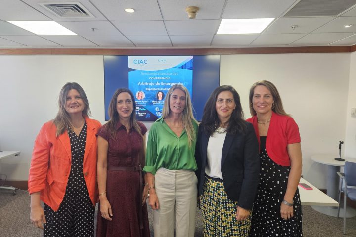 Primer Encuentro de CIAC Mujeres se realiza en el CAM Santiago y analiza el Arbitraje de Emergencia