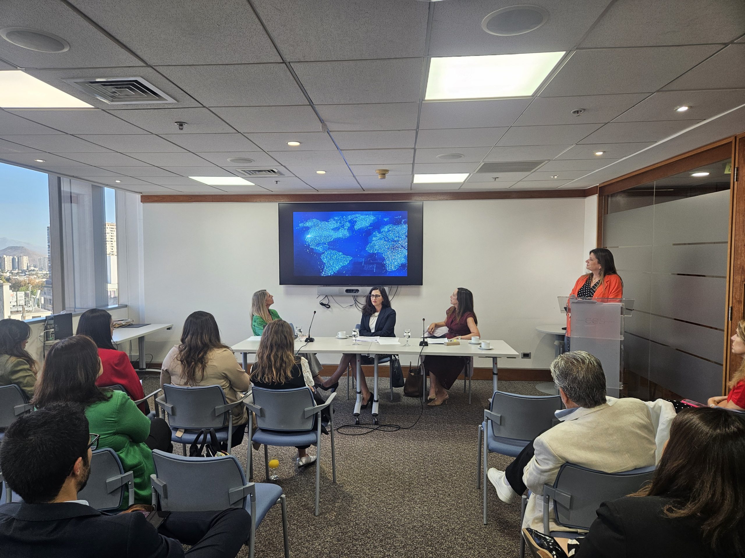 Primer Encuentro de CIAC Mujeres se realiza en el CAM Santiago