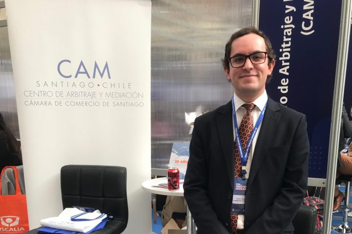 ¡El CAM Santiago participa en la Feria del Trabajo 2024 de Derecho UC!